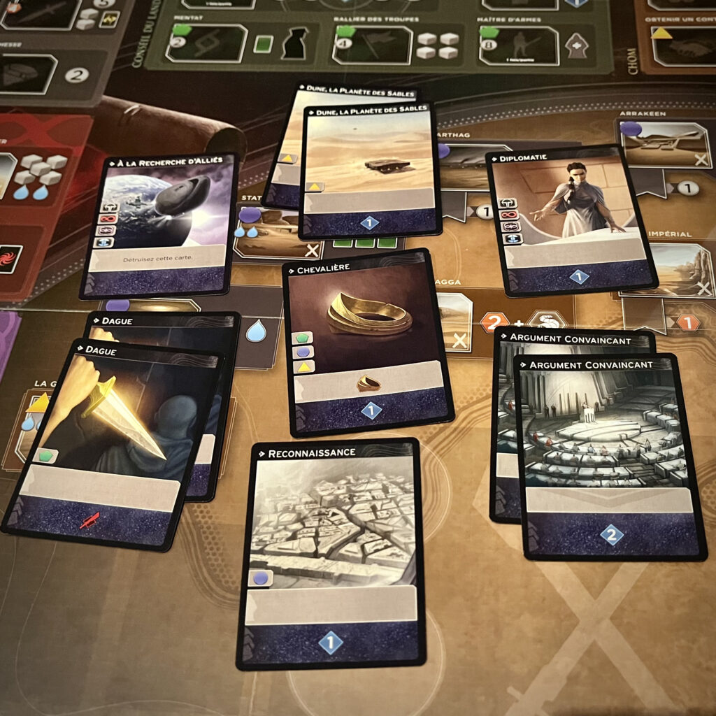 Les dix cartes de départ dans Dune Imperium