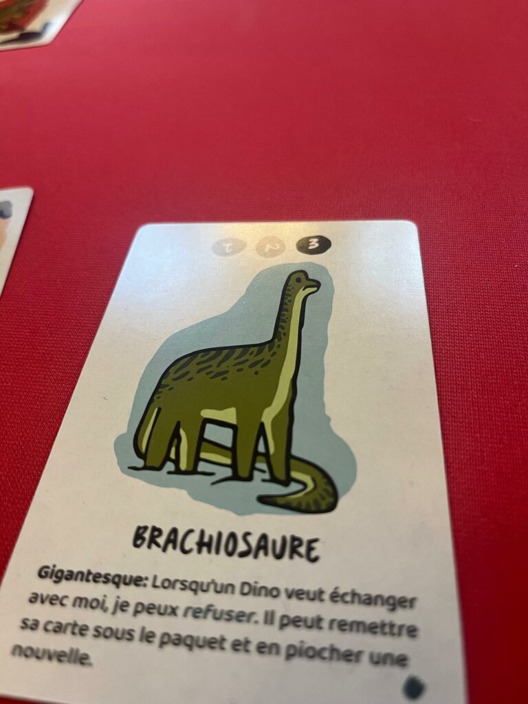 Carte brachiosaure avec ses points de vie et son pouvoir.