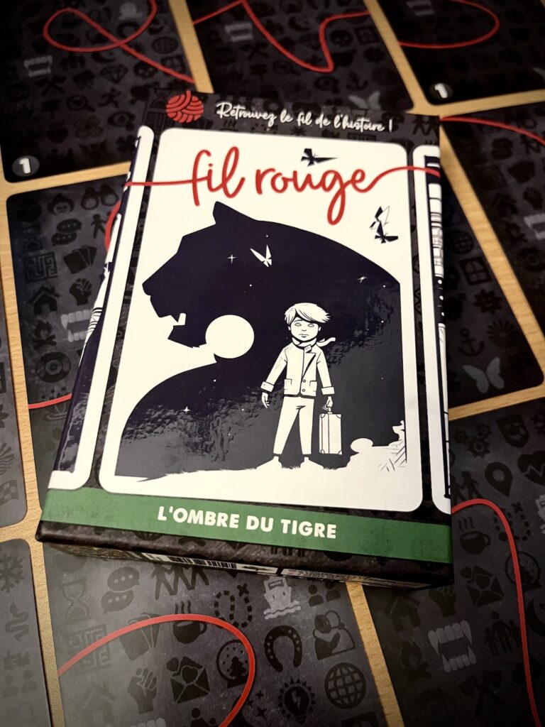 La toute petite boîte de Fil Rouge, pleine de grandes illustrations.