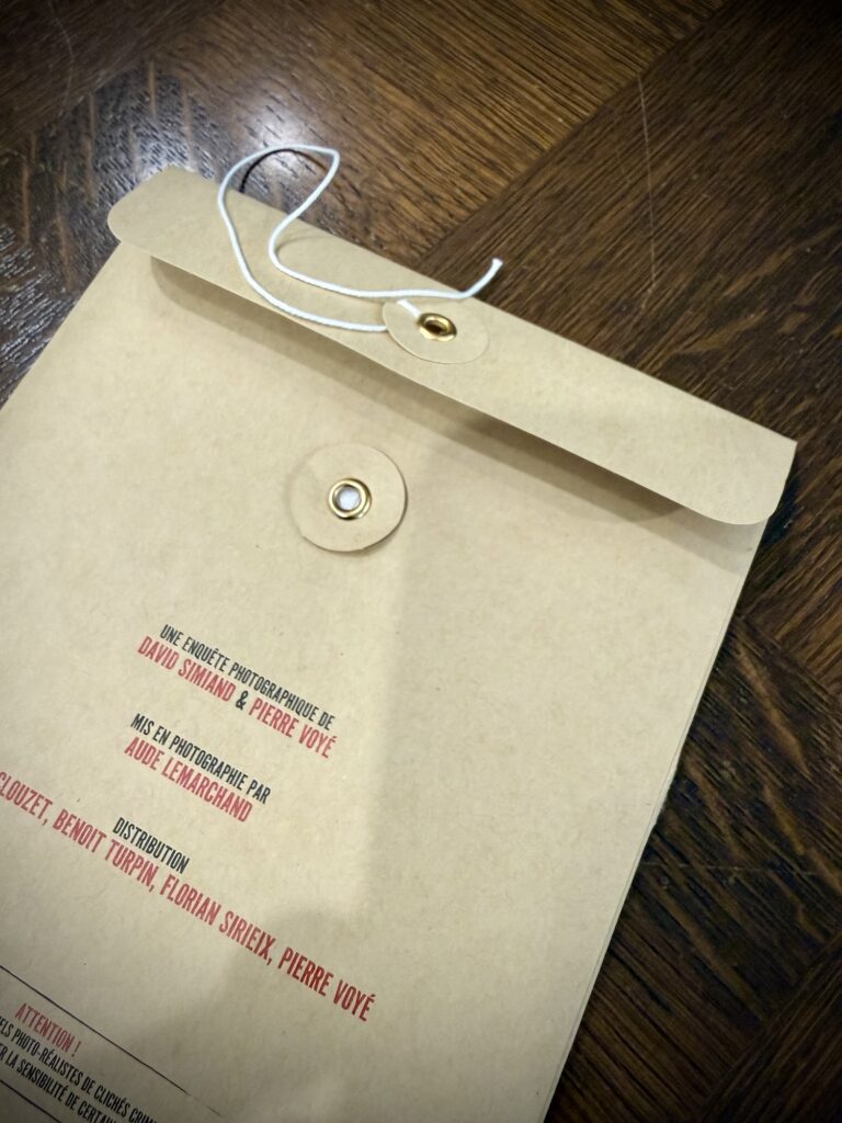 Ouverture de l'enveloppe...